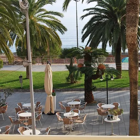 47 Bed & Breakfast 3*